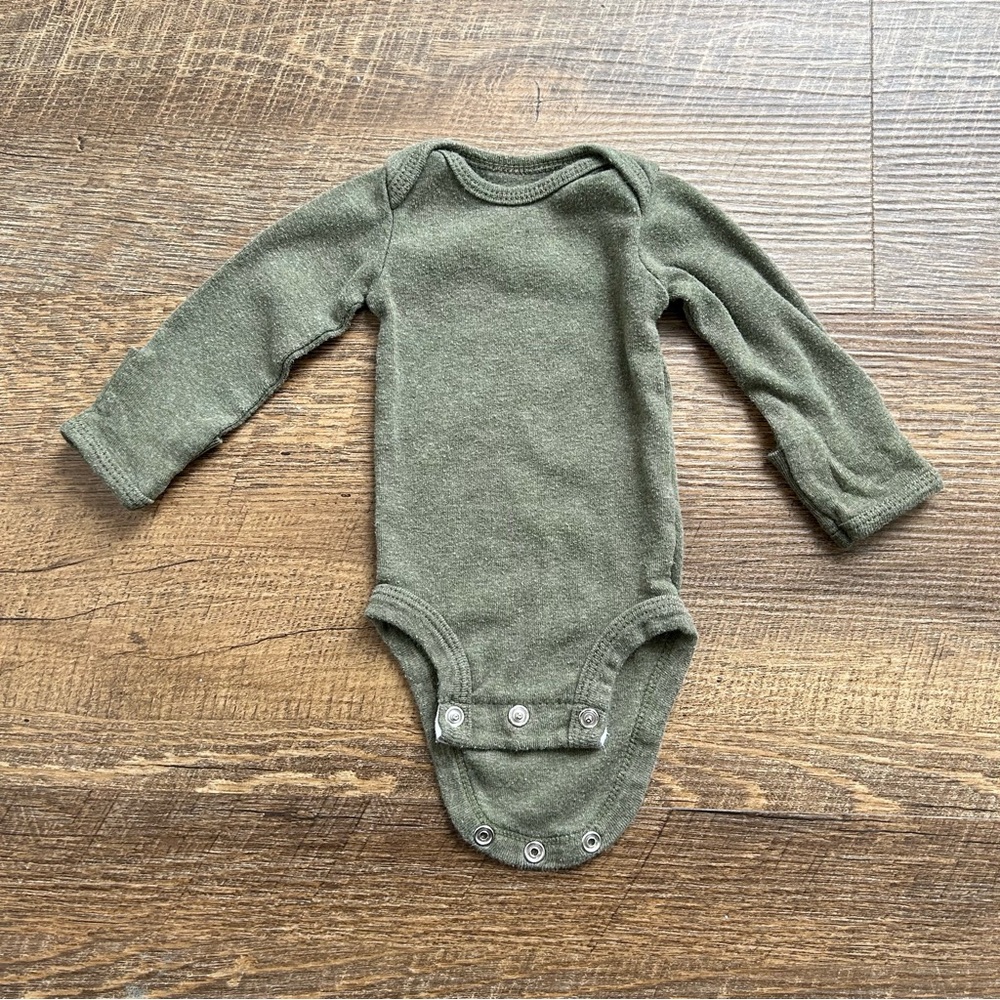 Carter’s Newborn Onesie Lot Solid Colors Onesies Boy Girl Gender Neutral Unisex - Picture 11 of 14